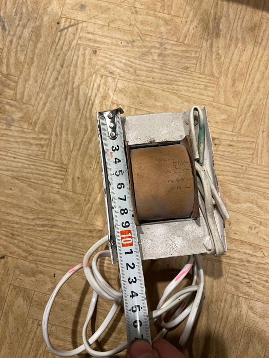 Transformator adaptor de la 220volti la 6V, 12V, 24V cu lita