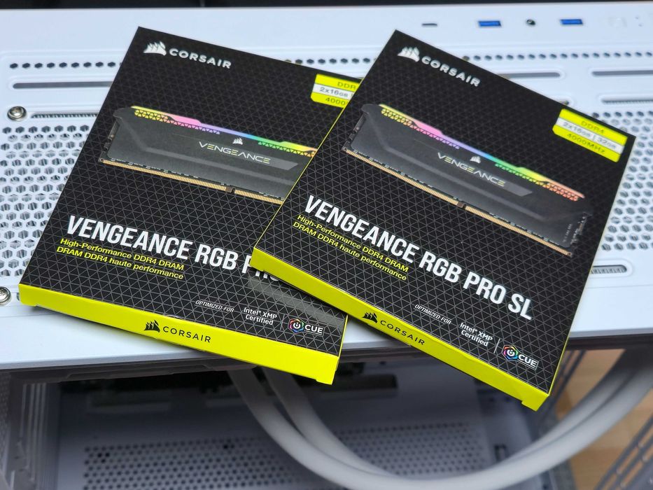 Kit RAM  32GB DDR4 4000MHz RGB Corsair Vengeance RGB PRO SL i9 ryzen 9 x299