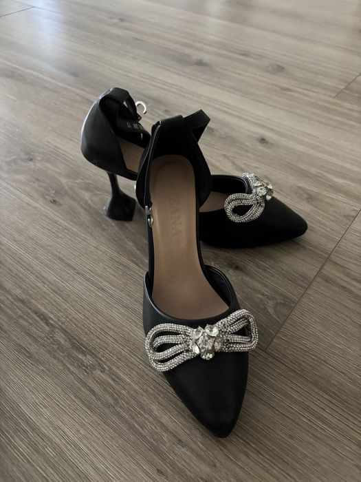 Туфли 38 размер сатылады