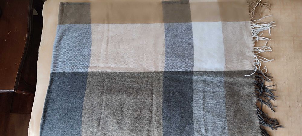 Шарф-палантин новый