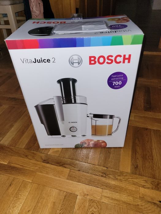 Нова сокоизстисквачка/ цитрус преса BOSH