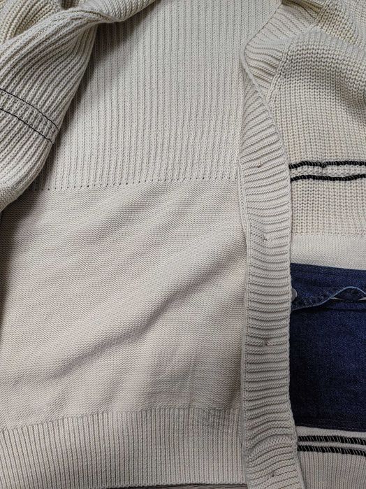 Cardigan crem cu buzunare blug