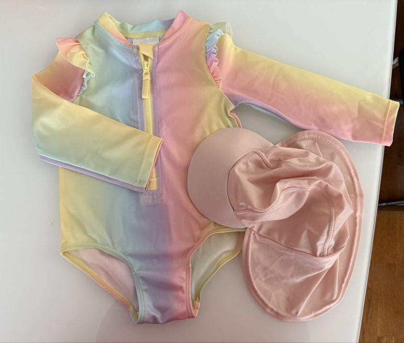 Бански и шапка с UV защита размер 74/80 H and M