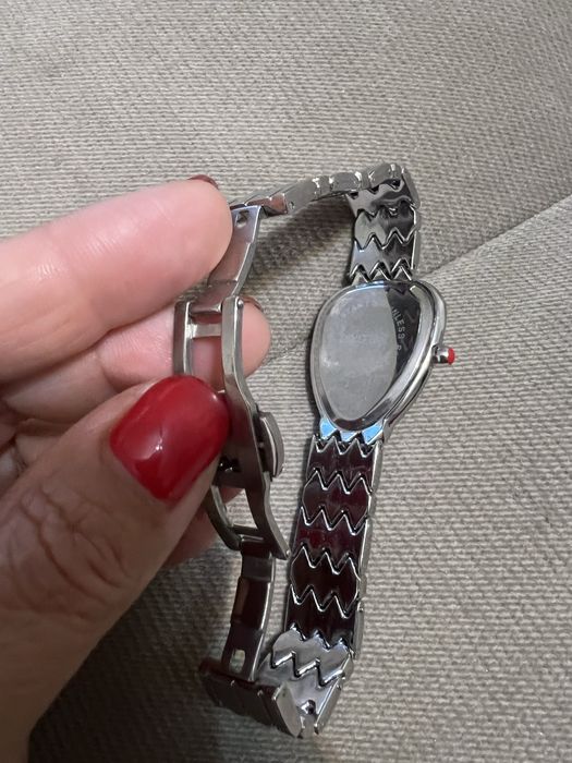Часы женские Rado и Bvlgari