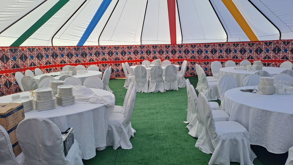 Продам  стуля и чехолымен бар