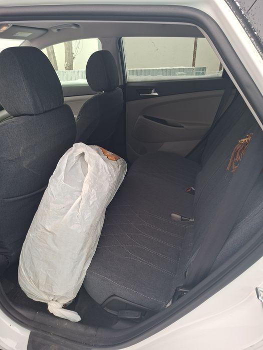 Продам машину легковой