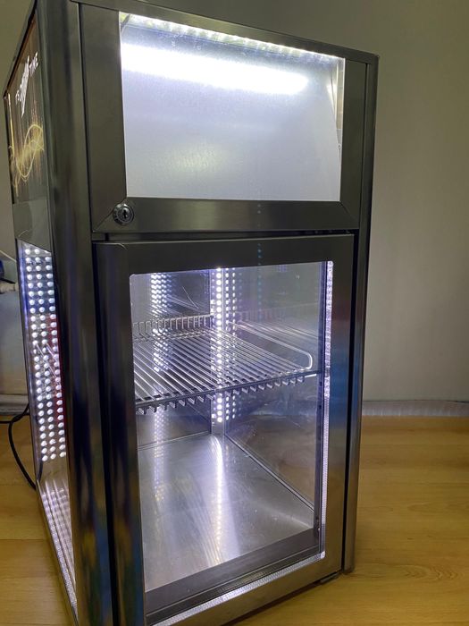 Продам холодильник