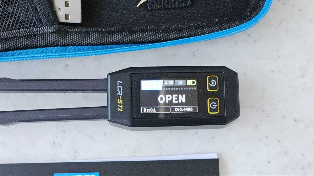 FNIRSI LCR-ST1 компактен  LCR/ESR метър