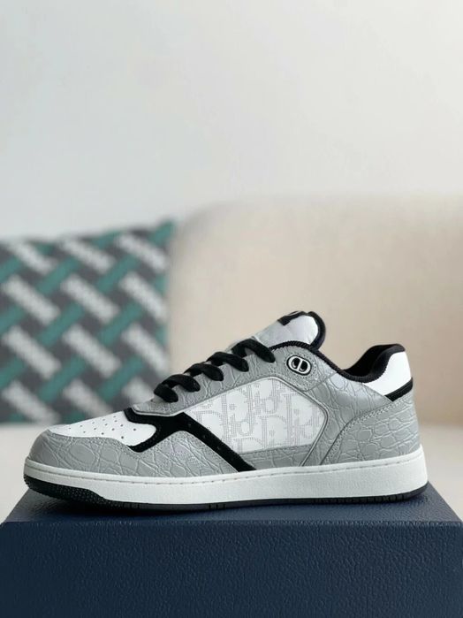 CD B27 Low-Top Sneaker / Grey / White / Black