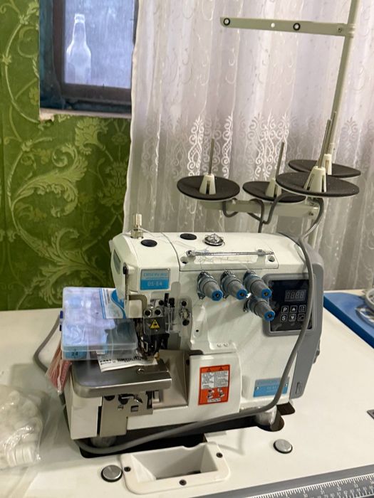 DISON DS-E4 4 ipli sanoat overlock mashinasi