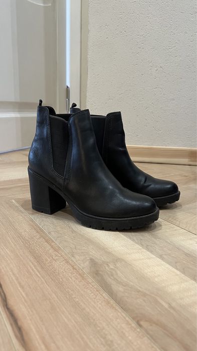 Продаю осеннюю обувь Marco Tozzi