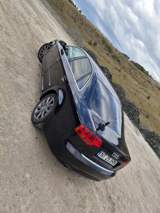 Vând audi A4 b7 capacitate cilindrica 2.0 140 CP