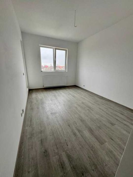 Garsoniera cartier Militari Residence - mutare imediata!!