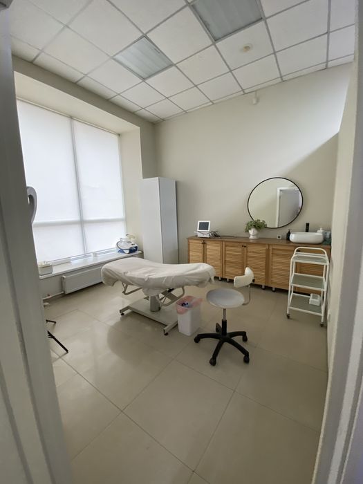 Сдается кабинет в салоне в центре города