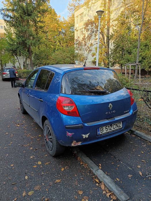 RENAULT 4 2006 — imagine 2