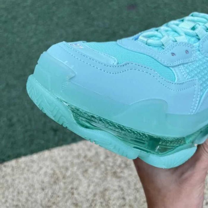 Balenciaga Triple S - Sky Blue/Light Blue/Grey