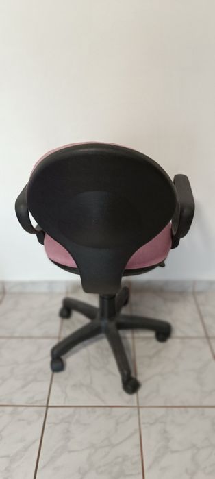 scaun de birou cu roți