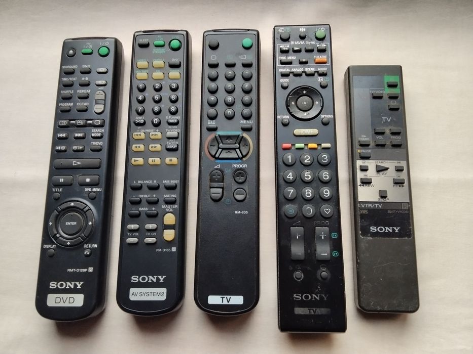 оригинални рядки и ценни дистанционни на Сони нов внос от Англия