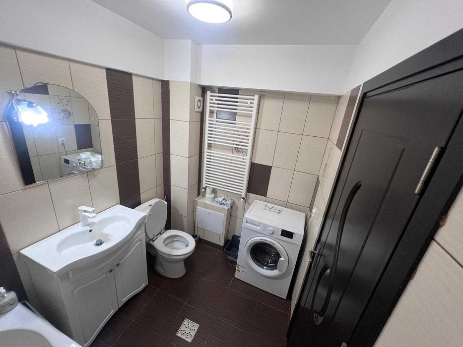Proprietar ofer spre închiriere apartament cu 2 camere – Bacău, Str. Vadul Bistriței nr. 4, Sc. A