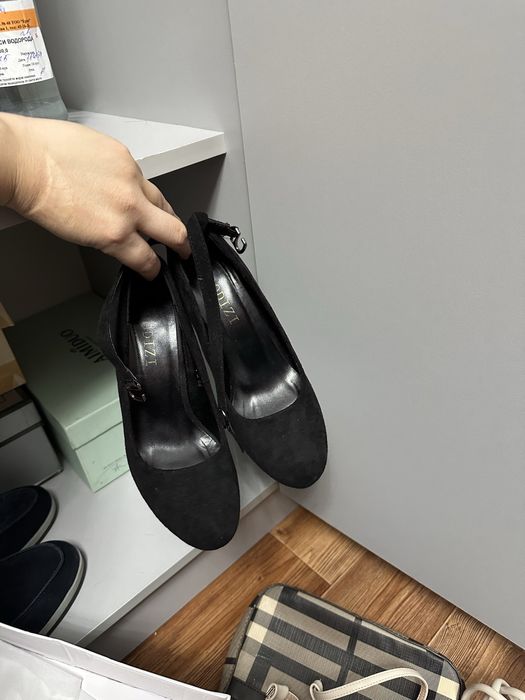 Продам новые туфли