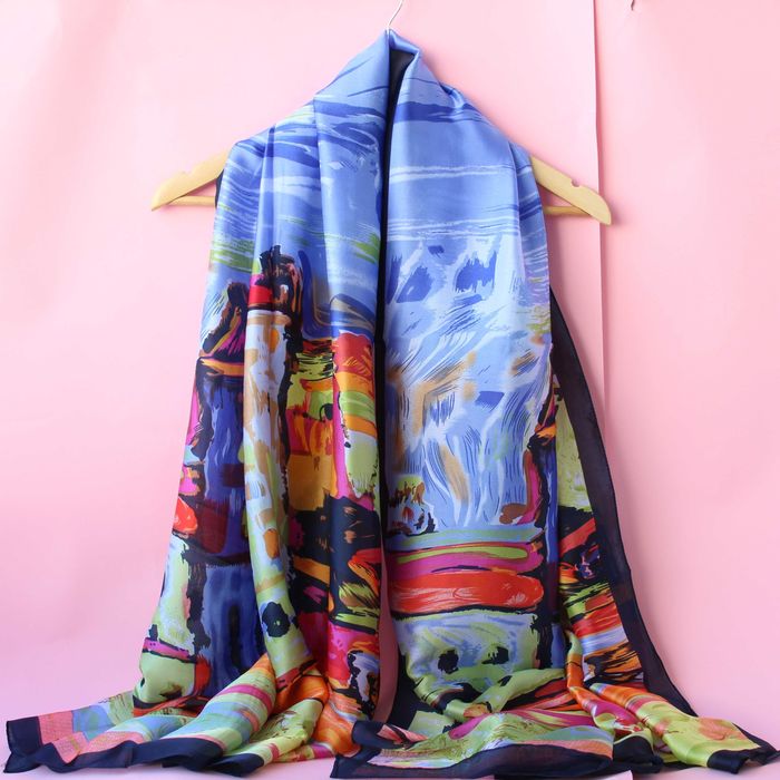 Дамски копринени шалове