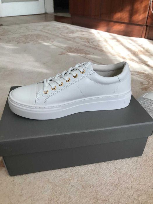 Маратонки от естествена кожа