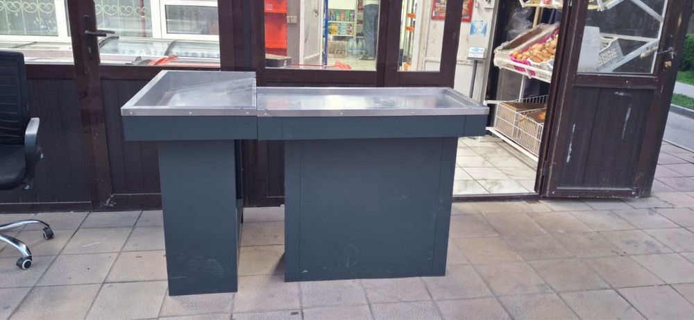 Продам кассовую зону