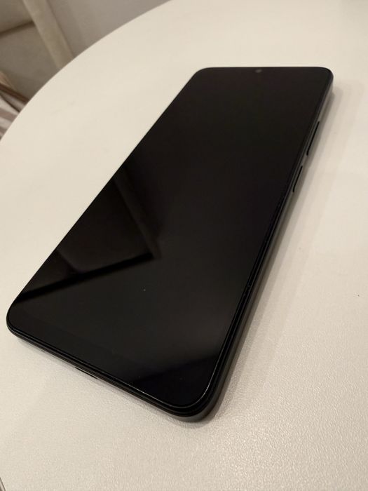 Продам телефон POCO