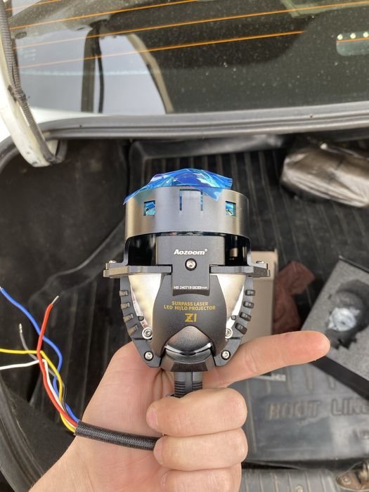 Линзы на машину