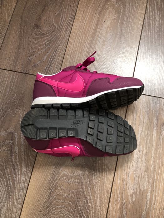 Оригинални маратонки Nike