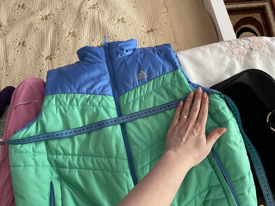 Vesta adidas xl verde cu albastru