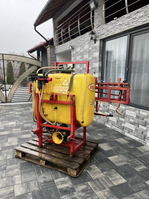 Pompa de erbicidat (MET)