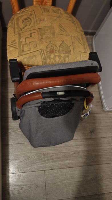 Căruț bebe stil troler