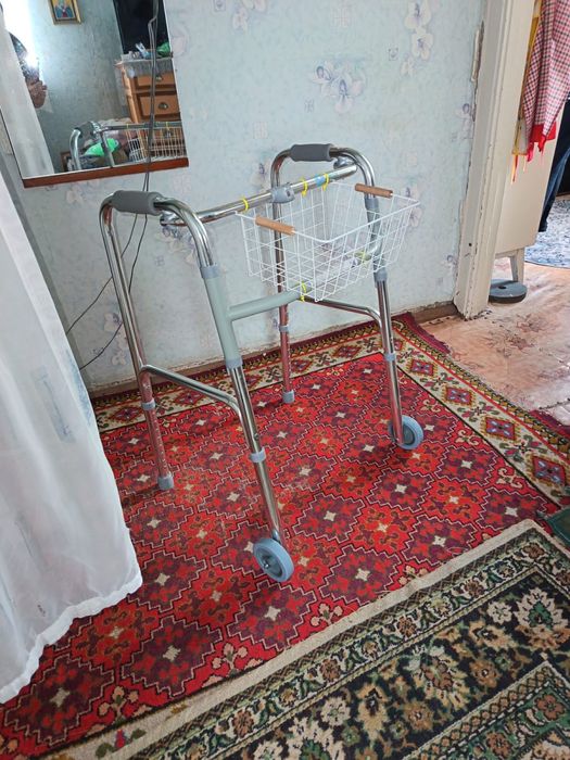 Продам ходунки….