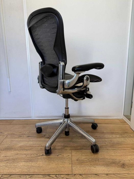 Refurbished Herman Miller Aeron Aluminium - Lumbar Support