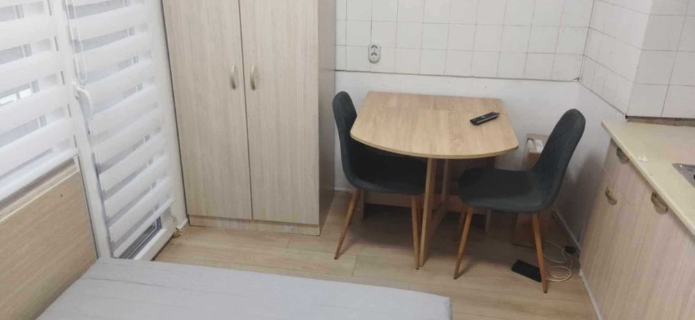 Дава се под наем Едностаен апартамент в Бургас, Братя Миладинови - 30 кв.м за 125 € - Снимка #2