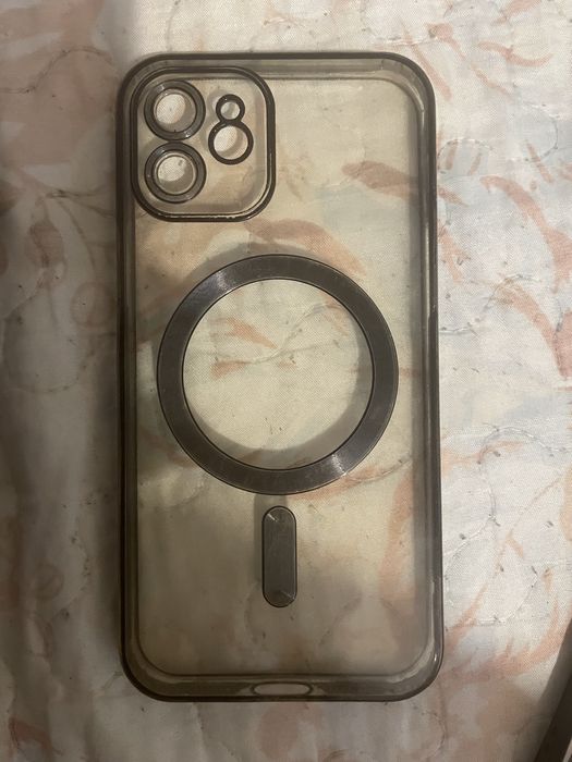 Huse pentru iphone 12