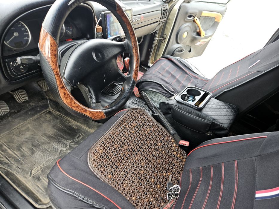 Продам ГАЗ Волгу 31105