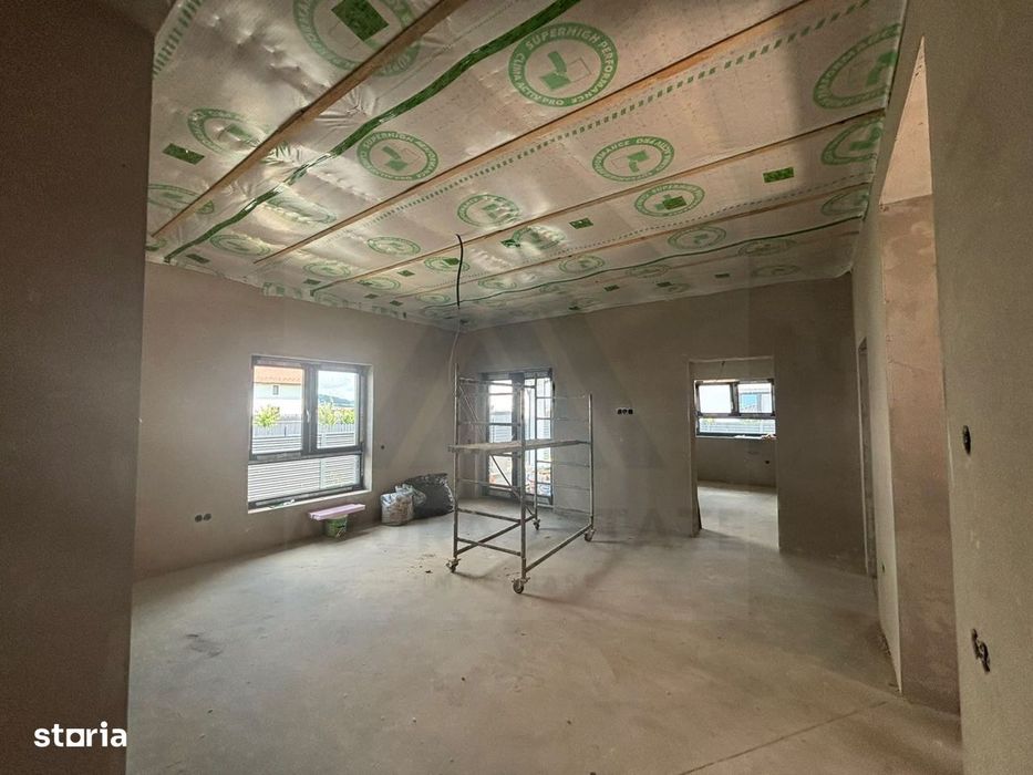 Casa premium pe un singur nivel 4 camere terasa pivnita Cristian