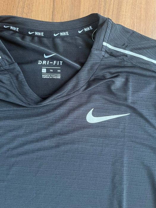 Set pantaloni scurți si tricou Nike Miler