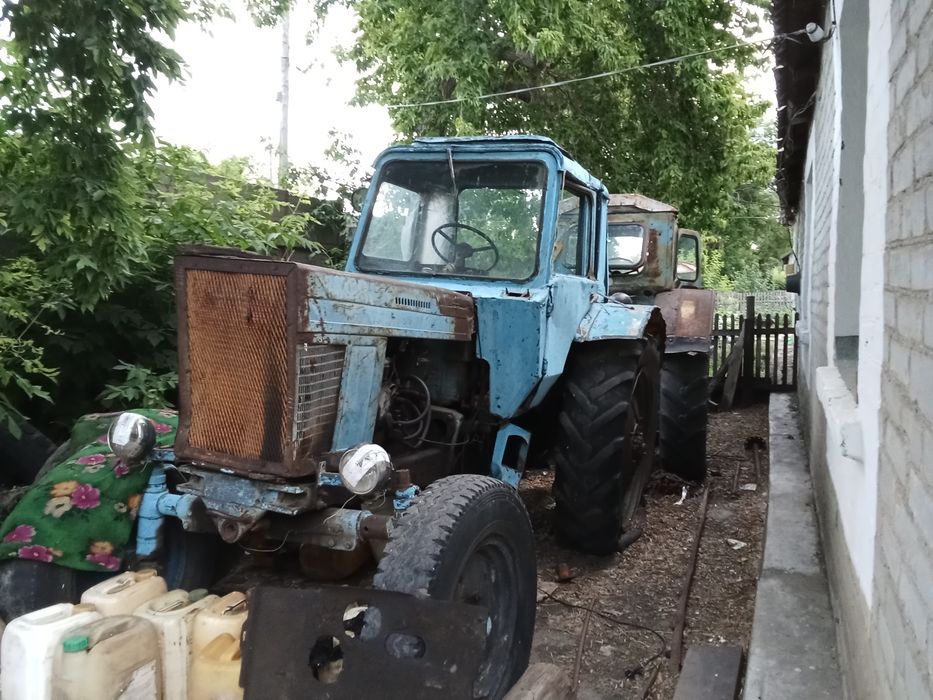 Трактор МТЗ 80 на ходу