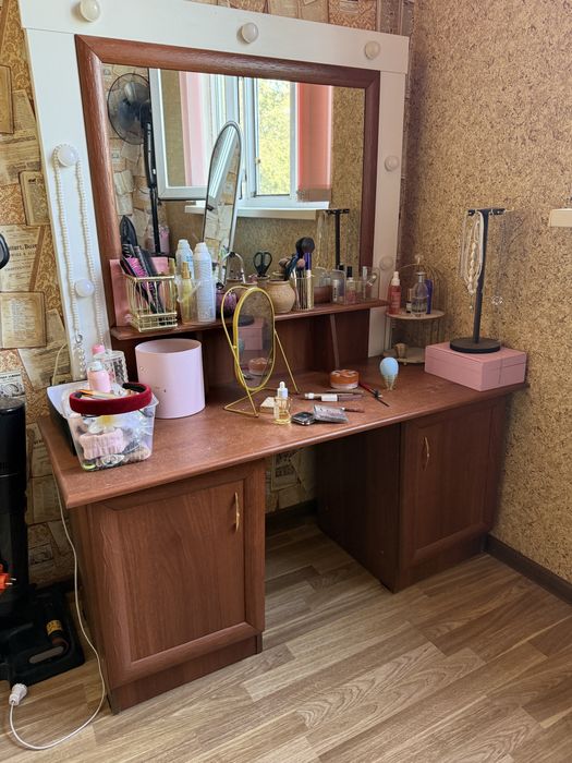 Туалетный столик