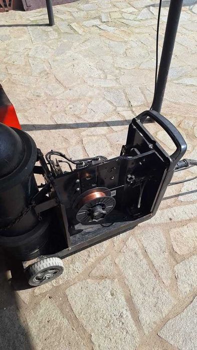 Телоподаващо              .