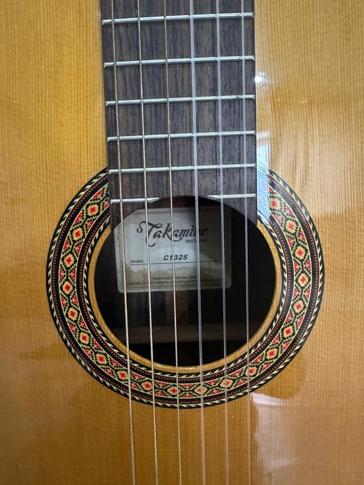 Takamine C132S — классическая гитара