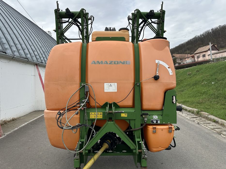 Instalatie de erbicidat AMAZONE UF 1501. 20m
