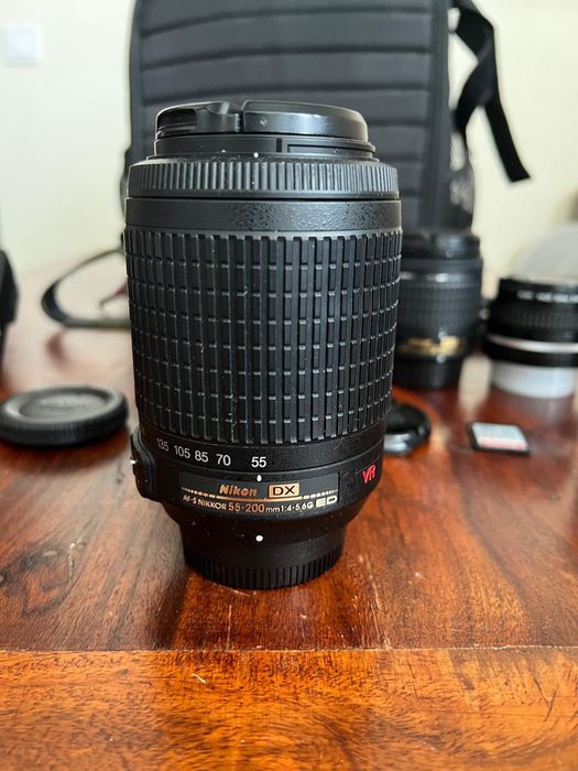 Vând Nikon D3500 Kit Complet ( 4 obiective)