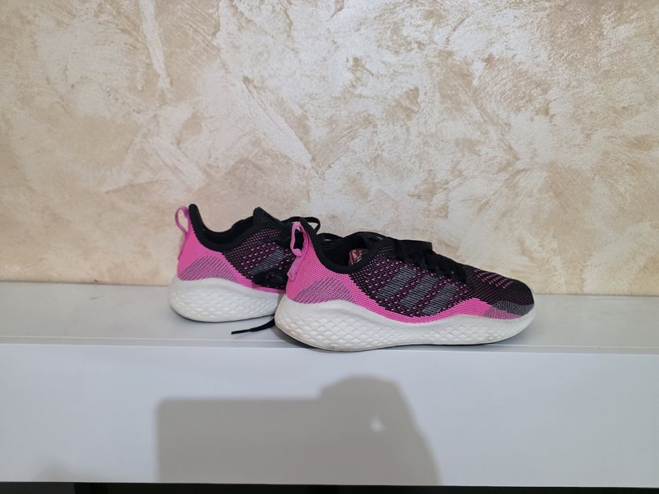 Adidasi Adidas nr 40.5