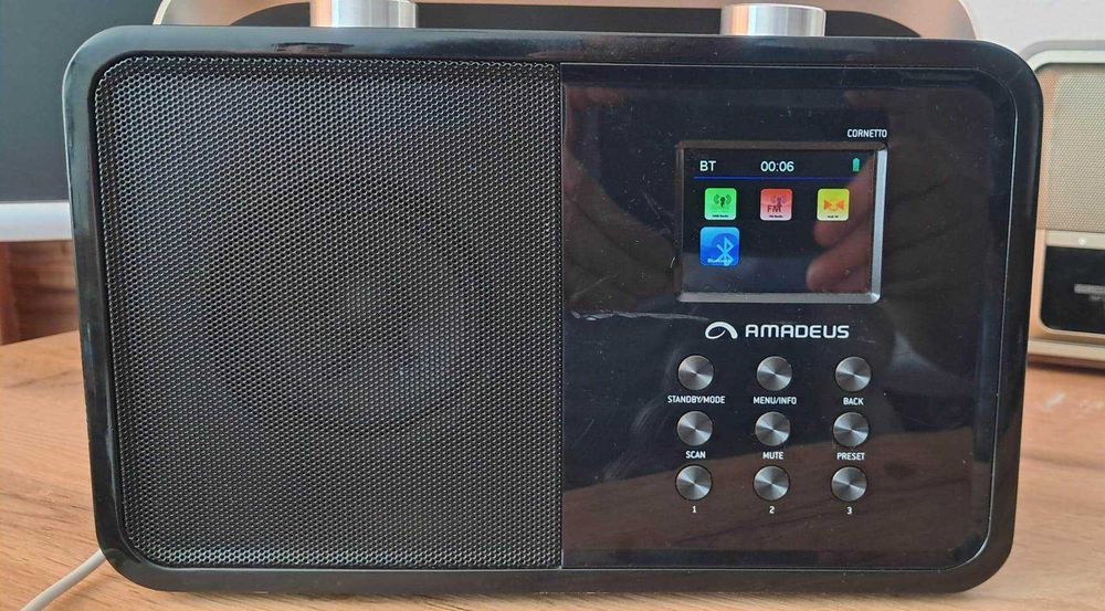Radio AMADEUS CORNETTO - DAB+/FM si Bluetooth
