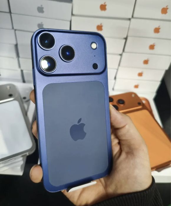 iPhone XR в корпусе 17 pro