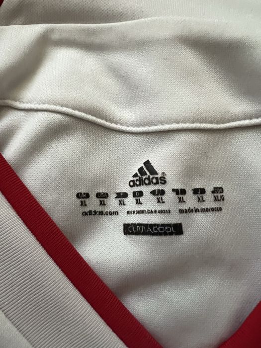 Milan 2011-2012 футболна тениска